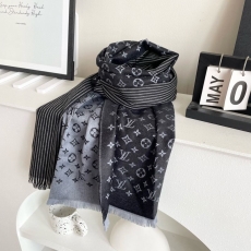 Louis Vuitton Scarf